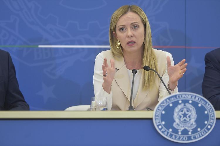 Meloni "Se alcuni giudici vogliono governare si candidino"