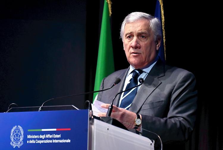 Tajani "Sul caso Almasri giustizia a orologeria, perch&egrave; tanta fretta?"