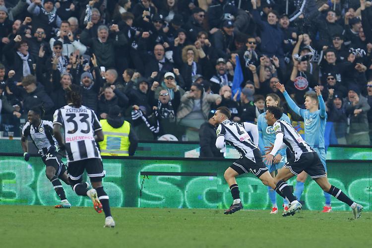 Iker Bravo annulla la rimonta del Venezia, l'Udinese vince 3-2