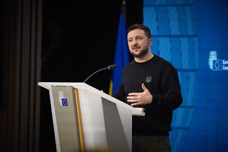 Ucraina, Zelensky "Pronto a negoziati diretti con Putin"