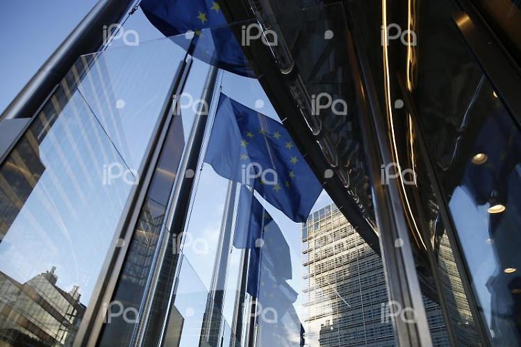 Dazi, Commissione Ue "Trump va nella direzione sbagliata, reagiremo"