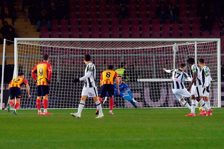 L'Udinese passa a Lecce 1-0, Lucca croce e delizia