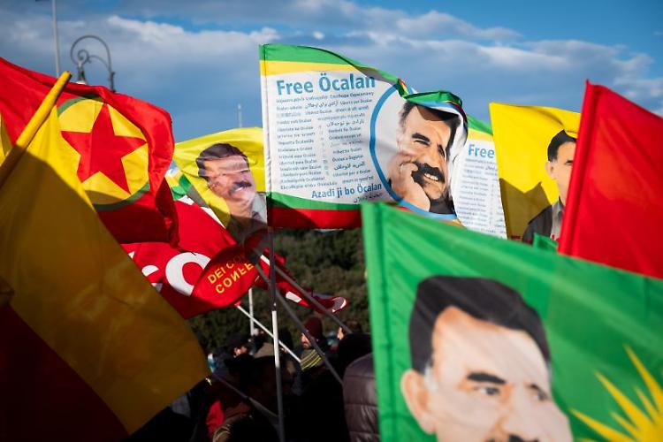 Turchia, il Pkk annuncia il cessate il fuoco