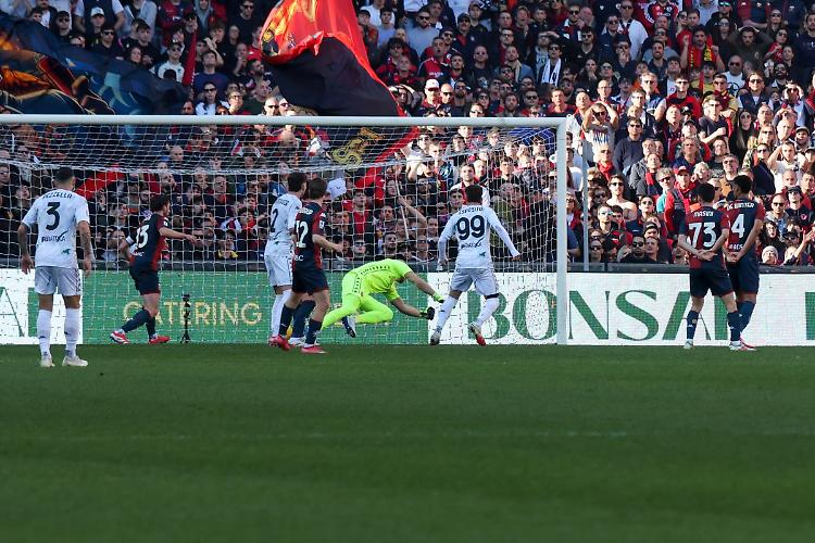 L'Empoli sfiora il colpo, l'autogol di Silvestri salva il Genoa