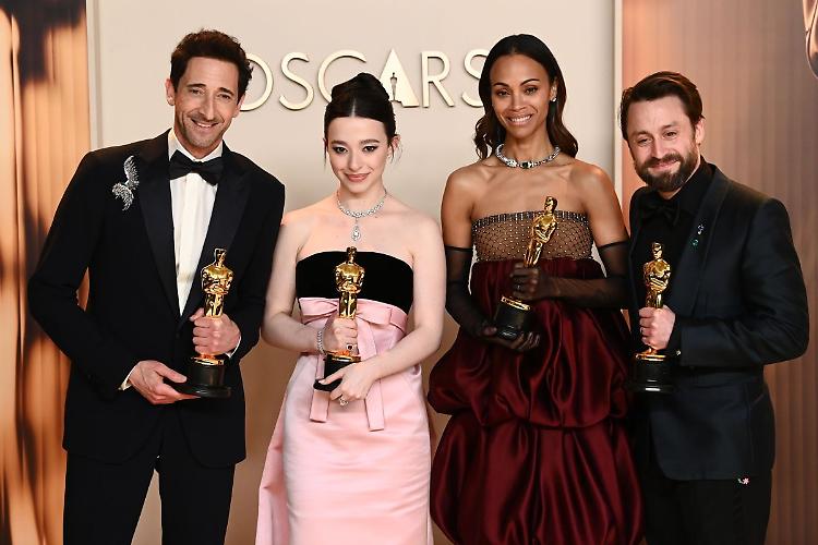 Oscar, trionfa "Anora" con cinque statuette