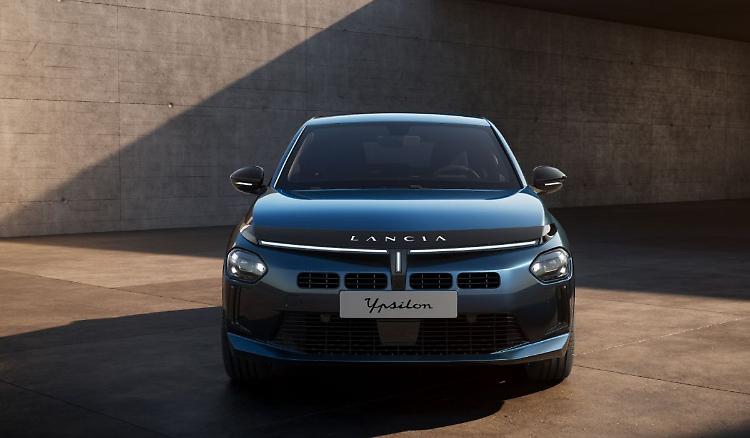 Porte Aperte nel weekend per la nuova Lancia Ypsilon Ibrida