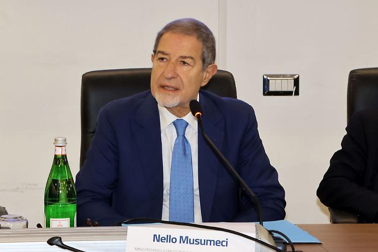 Maltempo, Musumeci firma lo stato di mobilitazione per l'Emilia Romagna