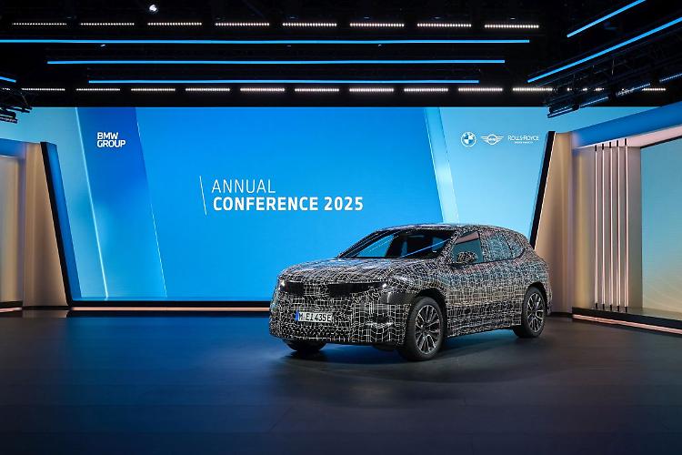 BMW, utili in calo ma nel futuro ci sono 40 modelli