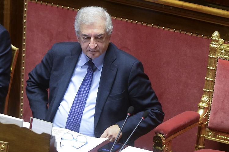 Foti "No a fondi coesione per finanziare la difesa"