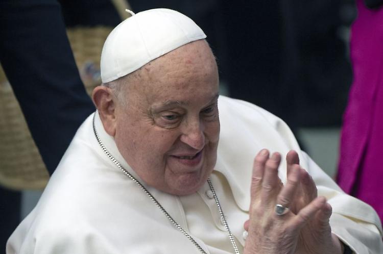 Papa "Sto affrontando un periodo di prova"