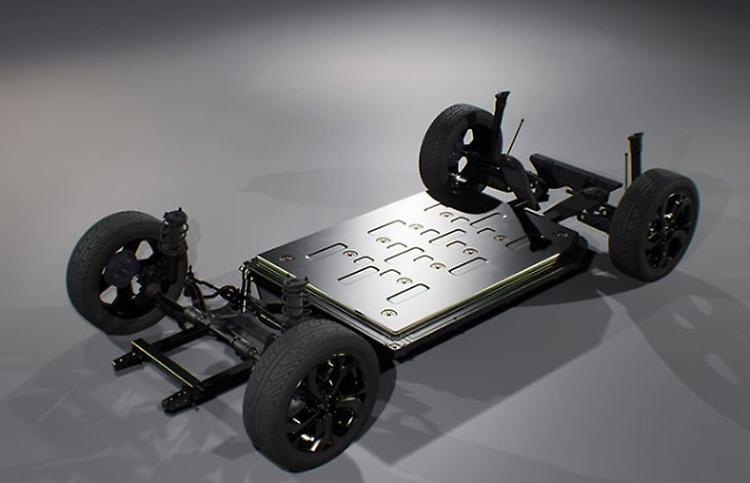 Mazda accelera verso un futuro elettrificato