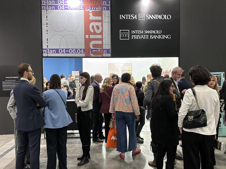 Intesa Sanpaolo Private Banking: l'Art advisory al Salone miart 2025