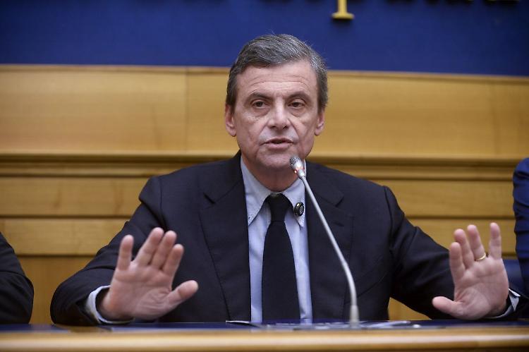 Dfp, Calenda "Documento inesistente, non c'&egrave; idea di Paese"