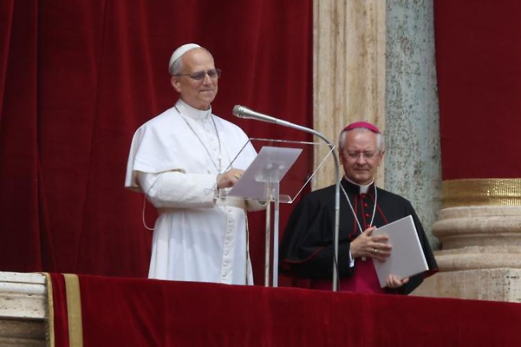 Papa "Mi rivolgo ai grandi del Mondo, mai più la guerra"