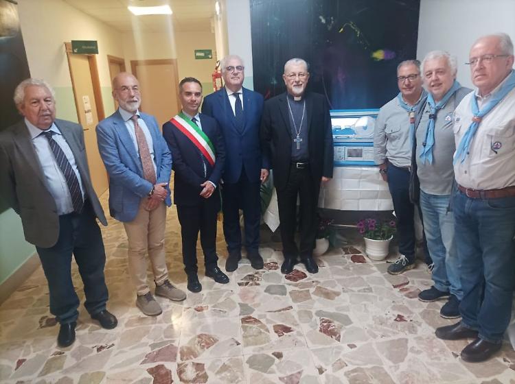 Lampedusa, donata al Poliambulatorio una culletta termica