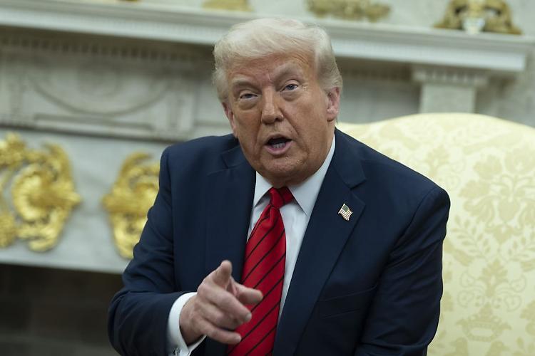 Trump "Dazi al 50% contro Ue dal primo giugno"