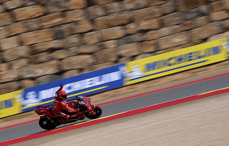 Marc Marquez domina il Gp di Aragon, terzo Bagnaia