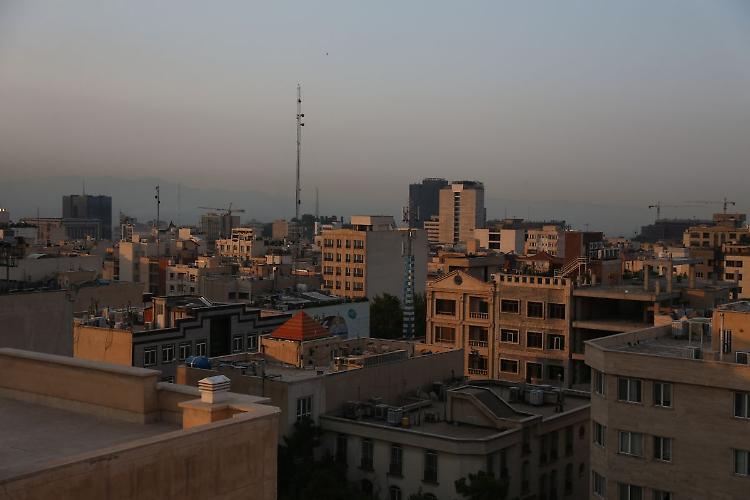 Israele attacca l'Iran, Teheran lancia 100 droni