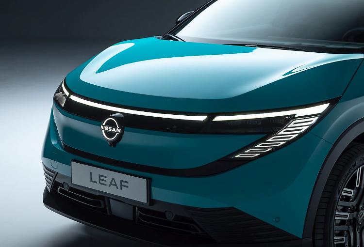 Nuova LEAF, torna l'elettrica di Nissan