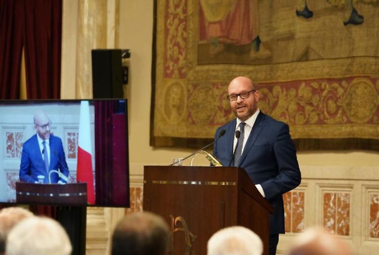 Fontana "Dialogo fondamentale per confronto e cooperazione"