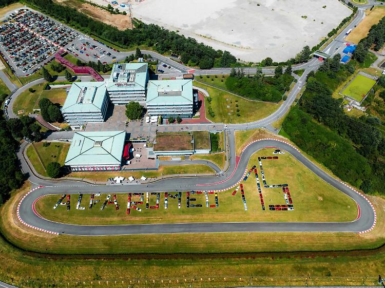 Buon compleanno Alfa Romeo, 115 anni nel segno della sportività italiana