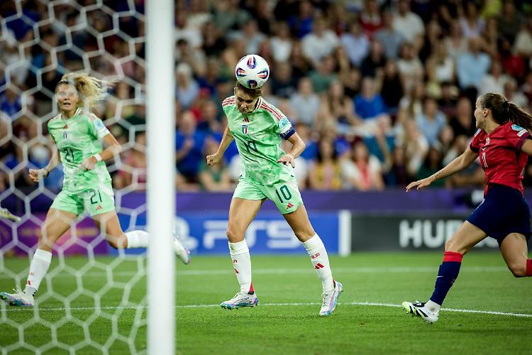 L'Italia batte la Norvegia e vola in semifinale agli Europei