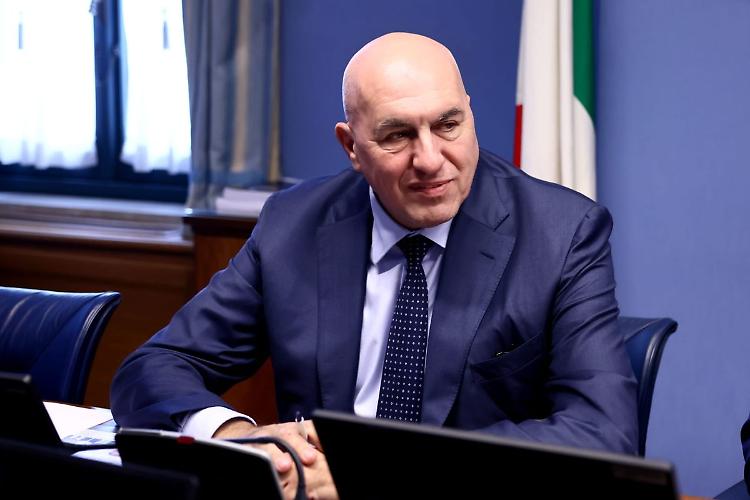 Crosetto in Egitto "MFO svolge un ruolo cruciale"