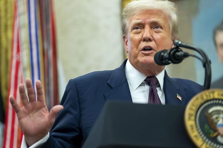 Scattano i dazi, Trump "Miliardi di dollari affluiranno negli Usa"