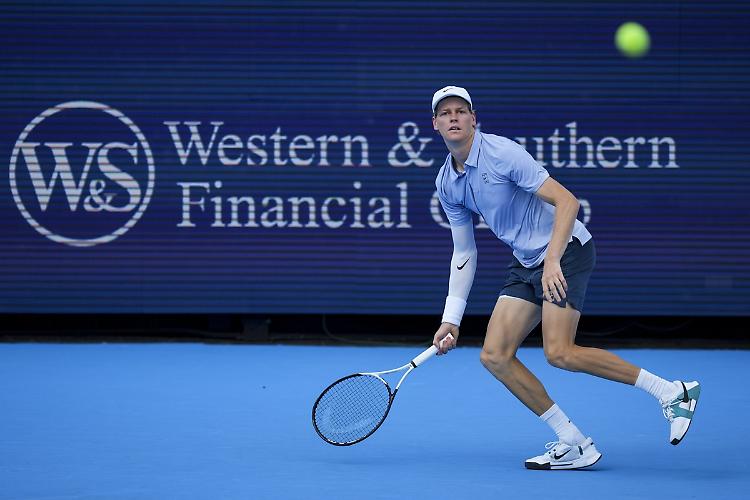 Sinner in semifinale a Cincinnati, battuto Auger-Aliassime