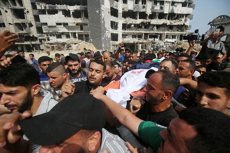 Raid dell'Idf sull'ospedale Nasser, 15 morti tra cui 4 giornalisti