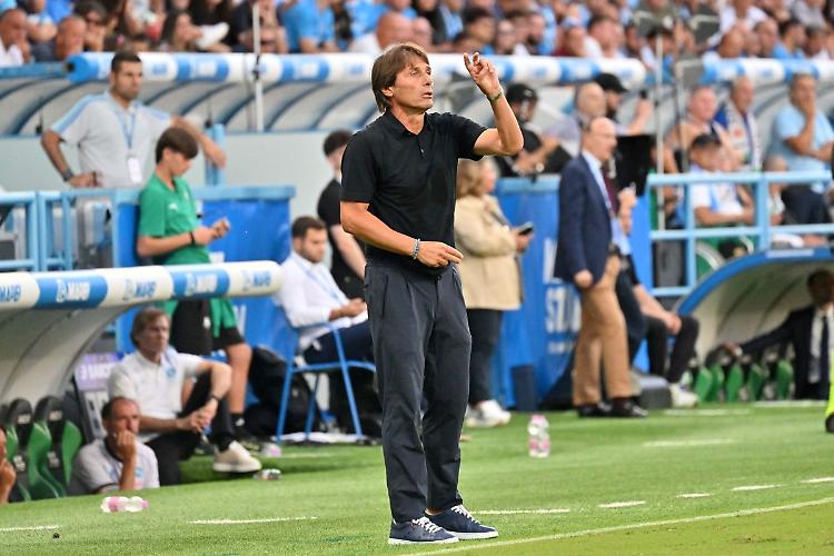Conte "Champions il massimo per un club, ma ora testa al Cagliari"