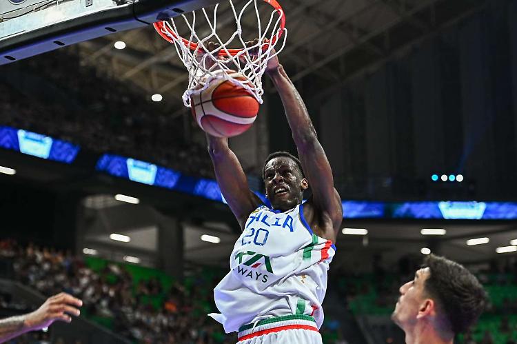 Italbasket rompe il ghiaccio all'Europeo, Georgia al tappeto 78-62