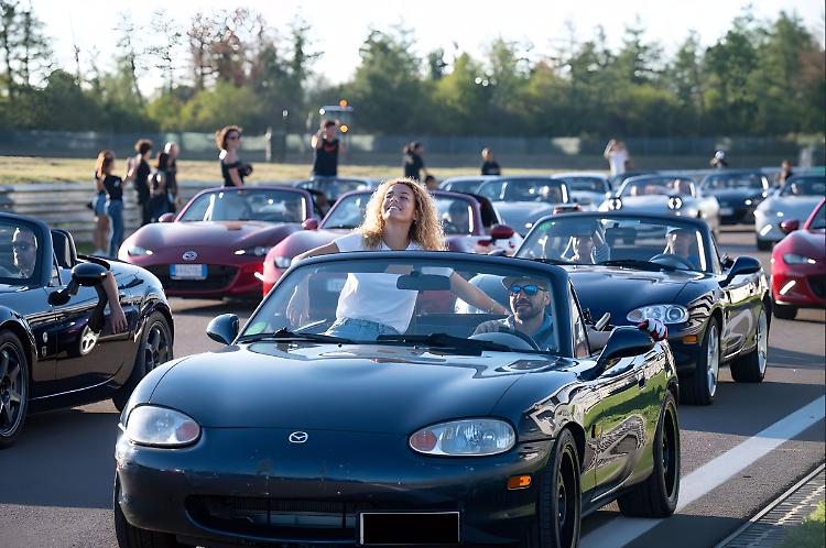 Mazda porta al Minardi Day le versioni speciali MX-5 2025