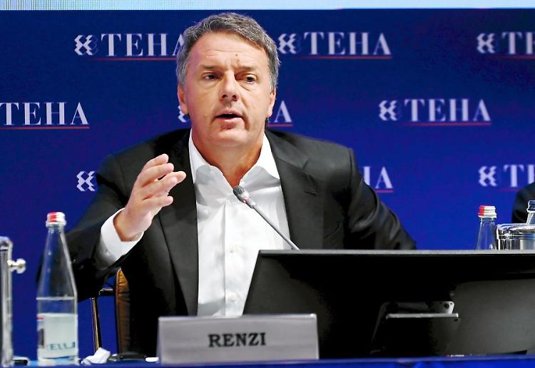 Renzi "No all'ideologia per passare da opposizione ad alternativa"
