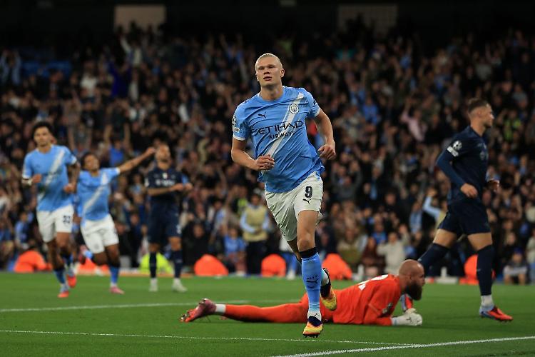 Il Napoli piegato da Haaland e Doku, 2-0 per il City