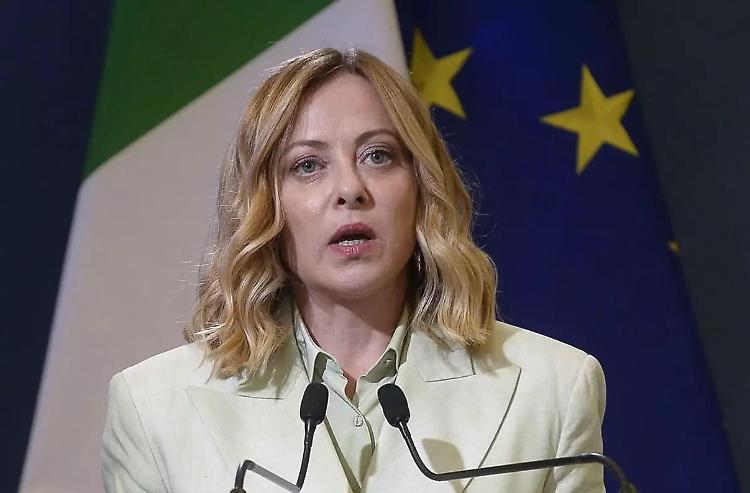 Meloni a giovani FdI "Minacce si moltiplicano, ma non abbiamo paura"