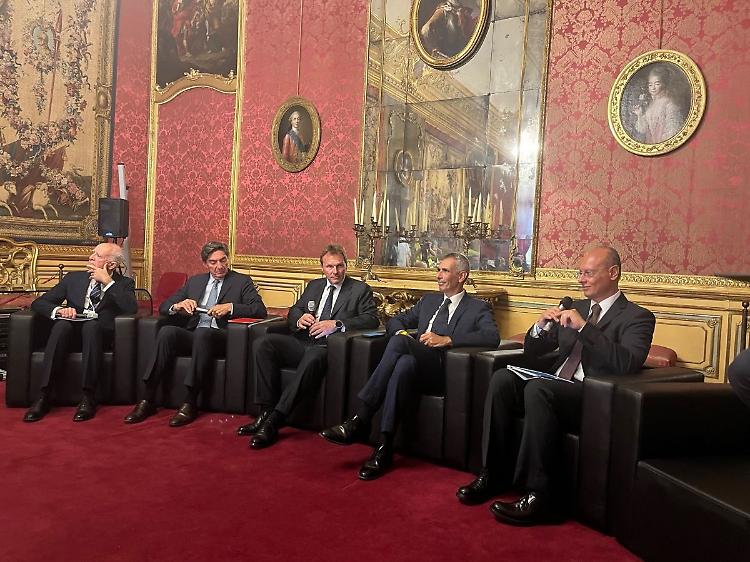 UNRAE "Rilanciare il settore automotive è una priorità nazionale"