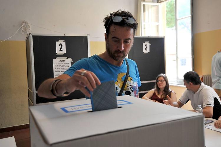 Rocco nuovo sindaco Aosta, vince il ballottaggio per 15 voti