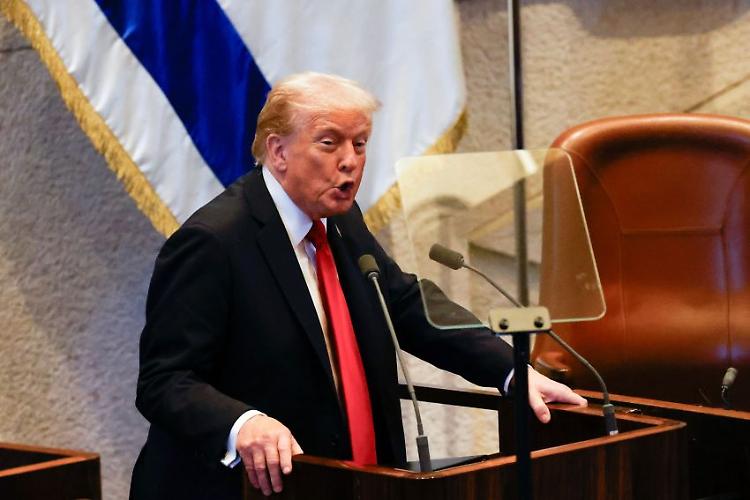 Trump "Alba storica per il Medio Oriente"
