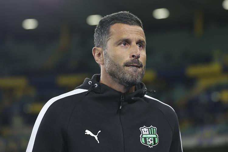 Laurientè e Pinamonti, il Sassuolo vince 2-1 a Cagliari