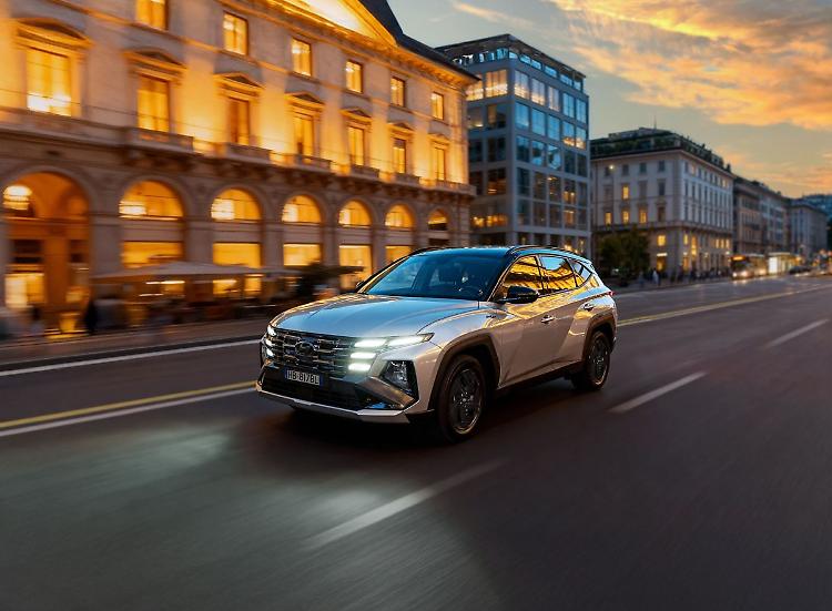 Nuova Tucson Dark Line, la campagna "Lascia il segno" realizzata con IA