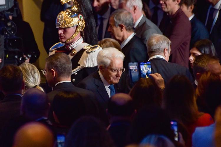 Mattarella "Astensione preoccupa, non accontentarsi democrazia a bassa intensità"