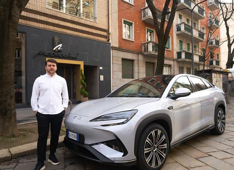 BYD celebra la prima Stella Michelin di Procaccini Milano