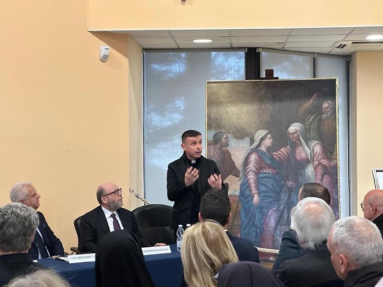 Banca del Fucino, svelato a L'Aquila il restauro della tela "La Visitazione"