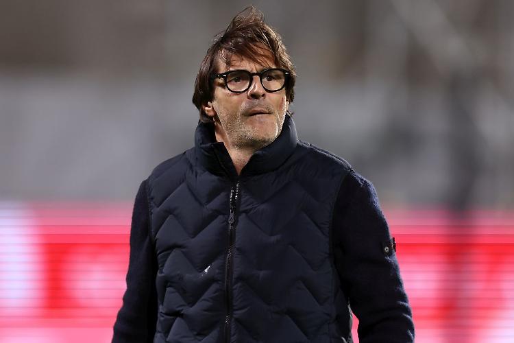 Fiorentina-Aek, Vanoli "Voglio vedere cuore, sacrificio e qualità"