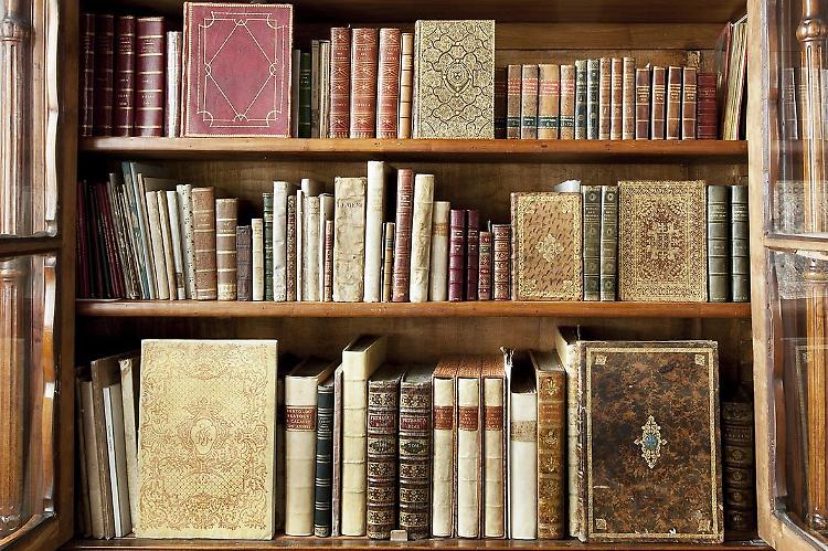 Compie 100 anni la Libreria Antiquaria Mediolanum