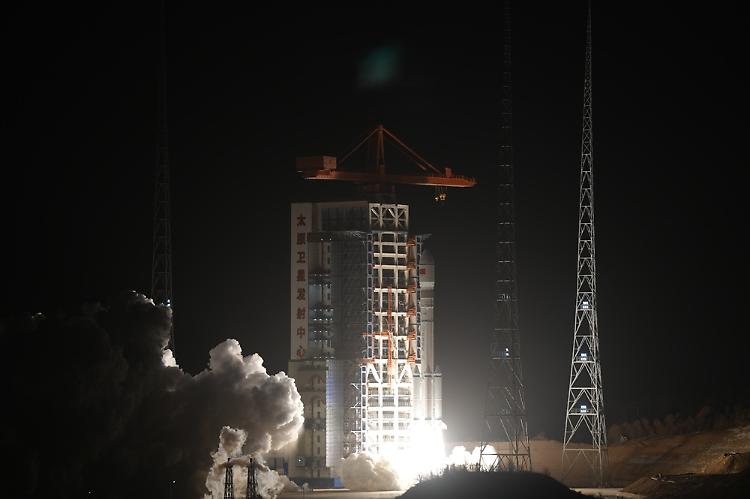 Cina, eseguito il primo lancio in orbita del 2026