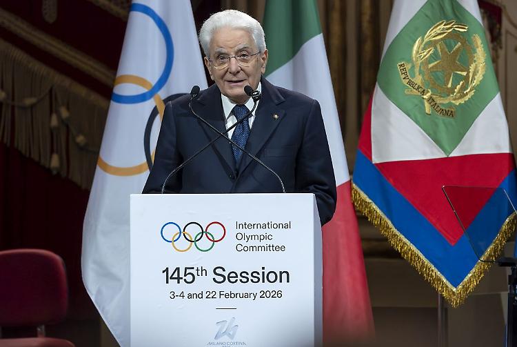 Mattarella "Sport &egrave; incontro in pace, la tregua olimpica sia rispettata ovunque"