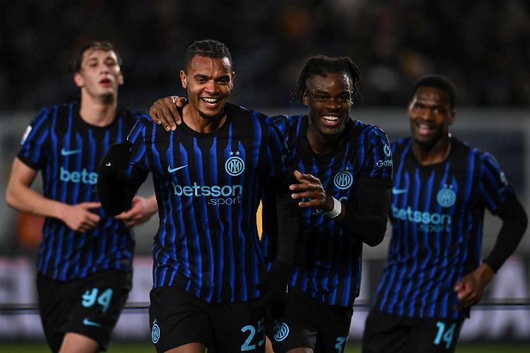 L'Inter rialza la testa, Lecce sconfitto 2-0 al Via del Mare