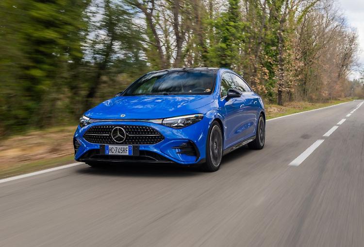 Nuova Mercedes-Benz CLA Hybrid, quando il diesel passa il testimone